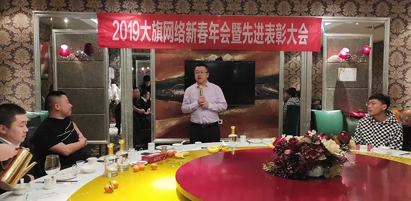 &#20080;&#29699;&#45;&#20080;&#29699;&#65288;&#20013;&#22269;&#65289;
